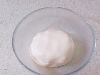 4、萌系汪汪。【豆香柴犬汤圆】,用手揉成团