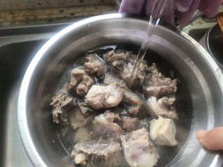 6、冬瓜薏米汤,再次洗干净