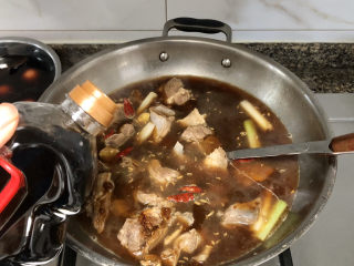 16、红烧羊排,两汤匙生抽