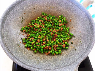 17、肉末炒豌豆,肉末炒豌豆做好了~