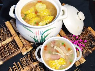 13、火腿炖老鸭,太鲜美了.....