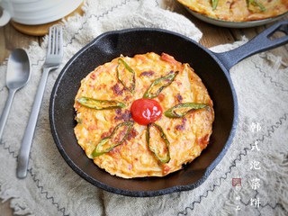 16、韩式泡菜煎饼,根据个人口味搭配韩式辣酱味道更佳。