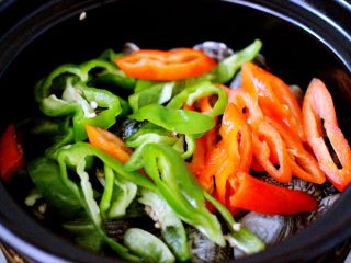 13、香爆咖喱花蛤,全部放入后