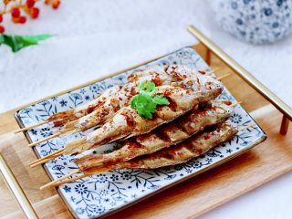 16、香辣孜然烤鱼,成品一