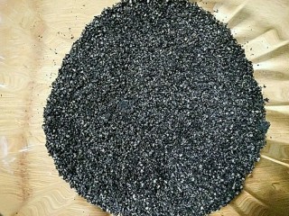 6、桂花黑芝麻汤圆（纯手工无油低糖版）,倒好的芝麻碎粉。（个人比较喜欢这种略有颗粒状的芝麻馅，吃起来比较有口感）