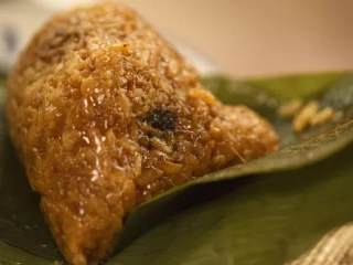 5、【粽子周·普洱肉粽】,宽水煮粽，根据粽子大小煮粽两至三小时