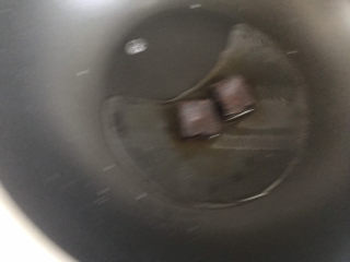 12、南瓜????红糖小圆子,另起锅倒适量水，加入两块红糖