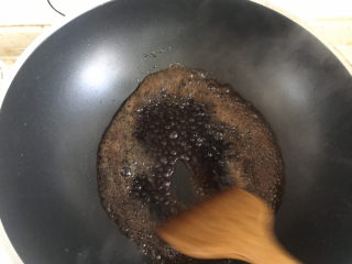 13、南瓜????红糖小圆子,炒至融化