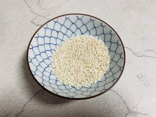 2、黑米红豆粥,糯米