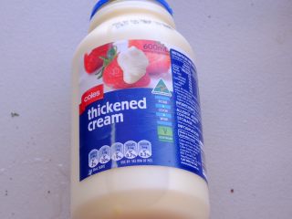 17、怎样把鸡翅吃干抹净(煎烤蒸三法）,从冰箱中取出奶油