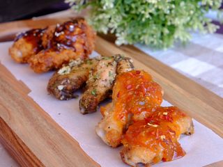 41、怎样把鸡翅吃干抹净(煎烤蒸三法）,哒啦 摆盘 可以和朋友共享啦