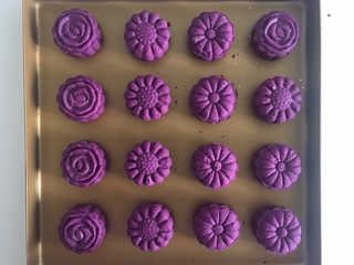 14、紫麻薯糕,没有模具也可以直接压成小饼