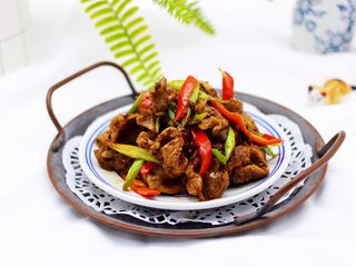 20、健脾消食的蒜苗爆鸡胗,成品一