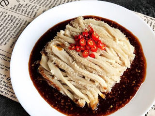 16、凉拌牛肚,凉拌牛肚口感有嚼劲儿，风味独特，营养丰富~