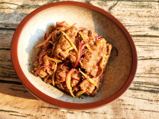 24、香辣肥牛,香辣肥牛烧烤味道，肥牛嫩滑，香辣适宜~