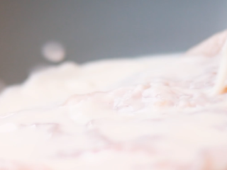 4、炸鸡披萨,用牛奶浸泡。