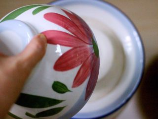 12、绿色美食+自制酸豆角,再盖上罐罐外面的大盖子