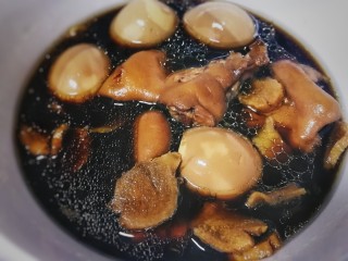 14、猪脚姜,不急着吃可以再泡两天。