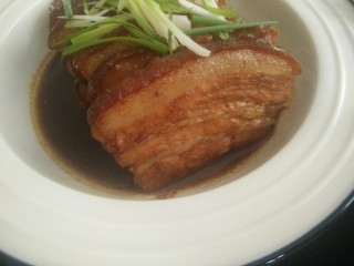 16、【家乡菜】扣肉,儿子平时不吃肉都吃了两块。