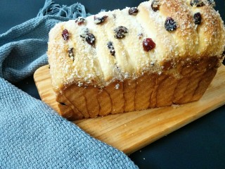 14、蔓越莓炼乳吐司,成品