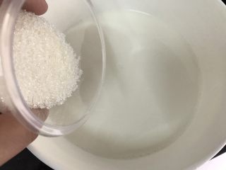 12、五彩冰皮月饼（附奶黄馅做法）,加入白糖