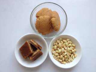 2、元宵节-四喜汤圆,桃酥花生馅的制作方法：准备好80g桃酥（甜味）、35g熟花生仁（去皮）、40g红糖