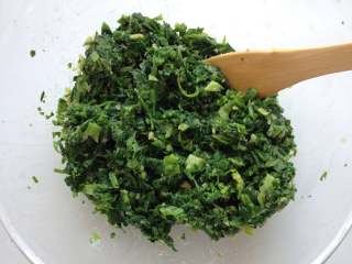 9、元宵节-四喜汤圆,充分拌匀后备用