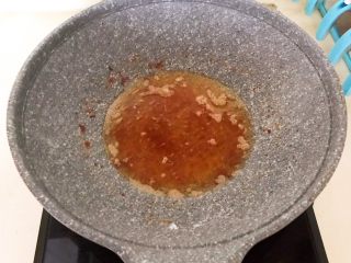 17、干锅基围虾,锅里的油继续加热