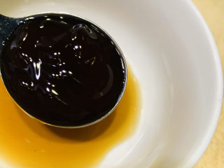 8、蒜蓉粉丝蒸生蚝,蚝油；