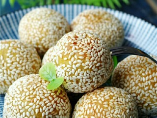 15、南瓜豆沙丸子,来张近照瞅瞅。