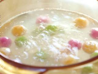 14、五彩小汤圆12m+宝宝辅食,都浮起来之后就是煮好啦~