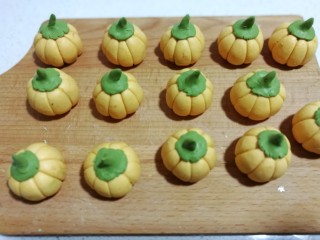 17、南瓜豆沙小汤圆,依次做完所有的南瓜汤圆