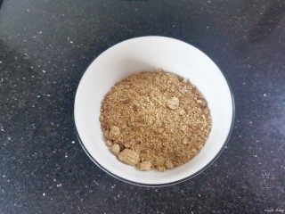 3、油炸汤圆,红糖