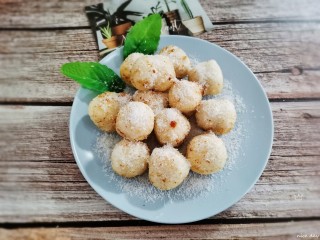 16、油炸汤圆,香甜酥脆