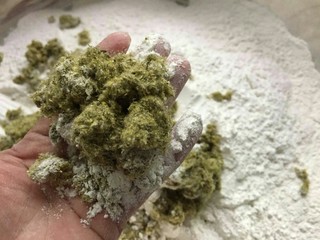 4、糯米青团/清明粿,加入棉菜粉