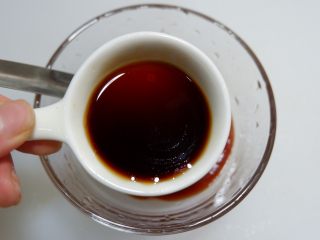 8、韩式辣酱虎皮蛋,生抽