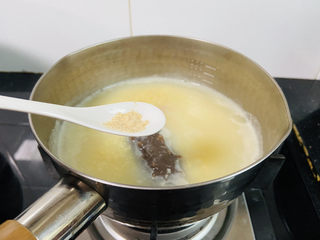 16、小米炖海参,胡椒粉