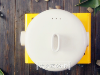 21、清明吃叶儿粑，童年味道唤醒舌尖上的乡愁,大火蒸6分钟即可