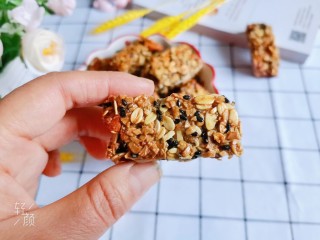 14、燕麦棒,低卡饱腹的能量燕麦棒就做好了