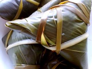 9、蜜枣粽子,煮好后，多焖一会更好。