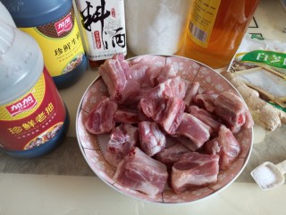 1、照烧排骨,准备原料