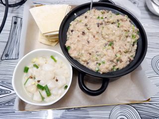 11、粤式瑶柱海参云吞,材料备齐，准备包