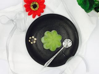 18、清爽夏日《日式抹茶冰淇淋》【甜点】,脱模。拍照吧！