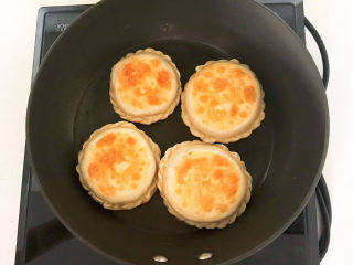 25、鲜肉饼,煎制两面金黄