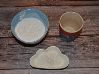 1、萌萌哒柴犬汤圆,汤圆材料~馅料另外准备,按自己喜欢的口味~