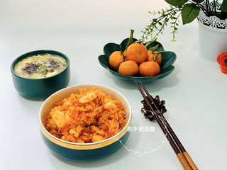 15、韩式泡菜炒饭,这样的一碗汤配上辣白菜炒饭，简直就是绝配????