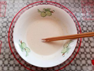 6、野葱鸡蛋饼儿, 面糊混合到没有明显颗粒，放一边备用