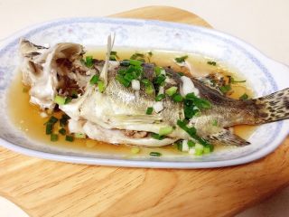 12、清蒸鳜鱼,成品图。