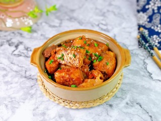 1、红烧鱼块,色香味俱全的红烧鱼块，下面我们一起来制作吧！