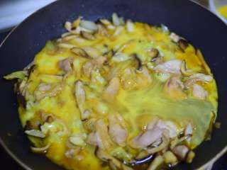 17、亲子丼,中火煮至1-2分钟